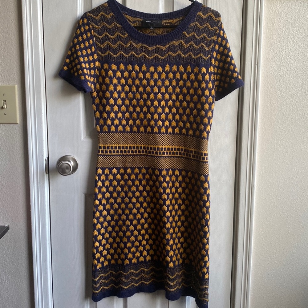 Romeo + Juliet Couture Women’s Knit Short Sleeve Dress, medium